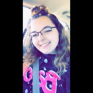 Meet your Posher, Paige